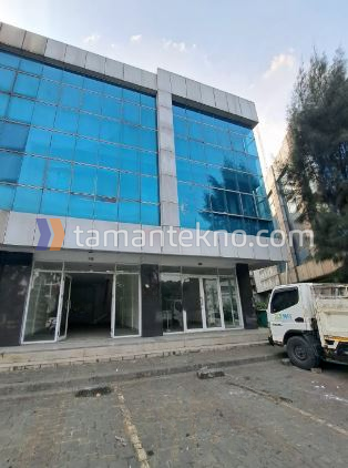 Jual Ruko Gandeng Taman Tekno BSD City Tangerang Selatan Banten (156/400)