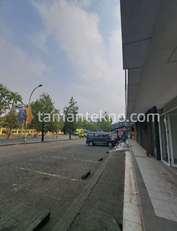 Jual Ruko Gandeng Taman Tekno BSD City Tangerang Selatan Banten (156/400)